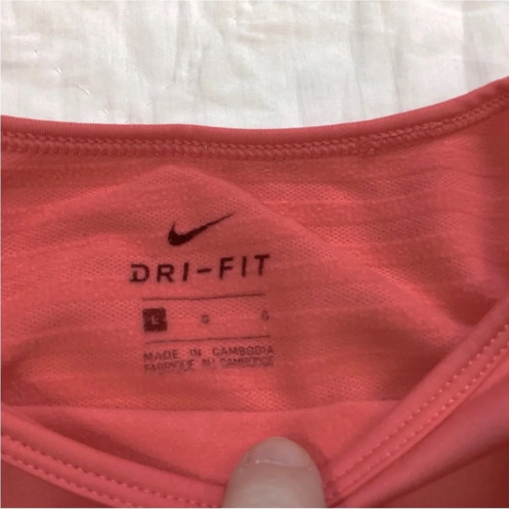 Girls Nike Pro Dri-Fit‎ Warm Training LS Athletic Tee Coral Large